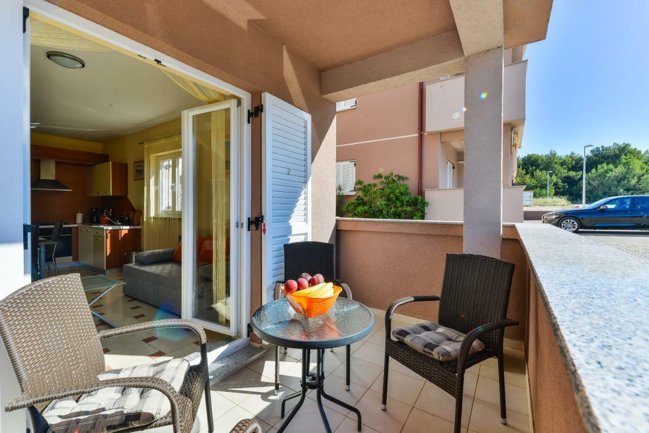 Apartments Dakovic Pakoštane Dış mekan fotoğraf